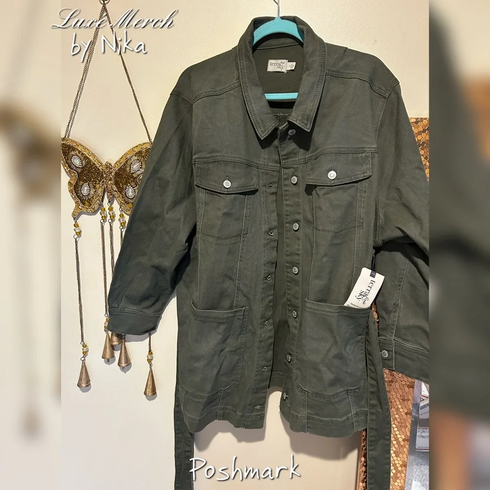 Terra & Sky Plus 2X (20-22W)Belted Olive Green Shacket - Picture 1 of 6